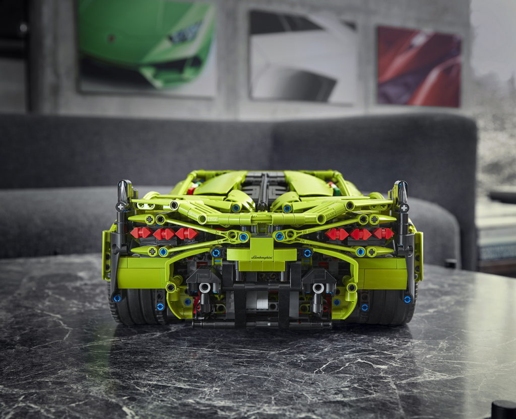 Lego-Technic-Lamborghini-Sian-73