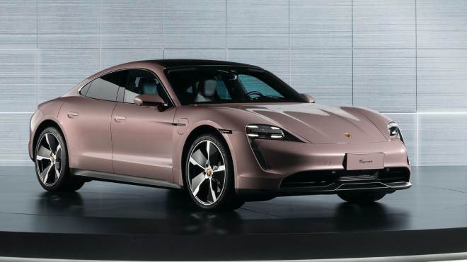 2021 Porsche Taycan introduced-5