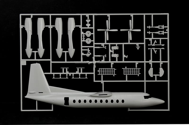 Italeri 1:72 Fokker F-27 Maritime Patrol Body Parts
