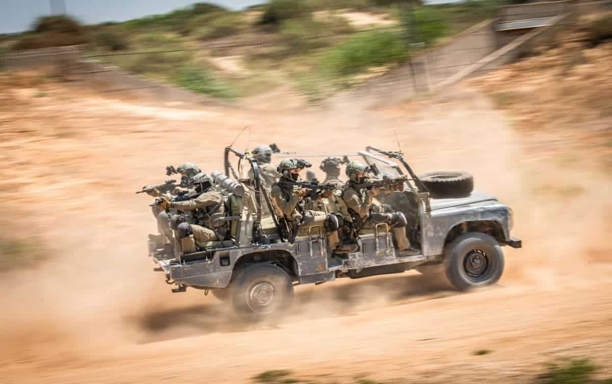 Accurate Armor IDF Special Forces Land Rover-4