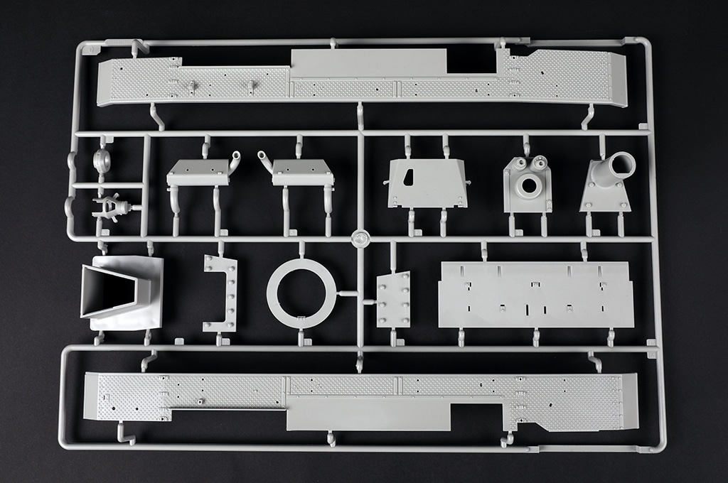 Trumpeter 116nd scale StuG.III Ausf. G Late Production (2in1) Sprues-5