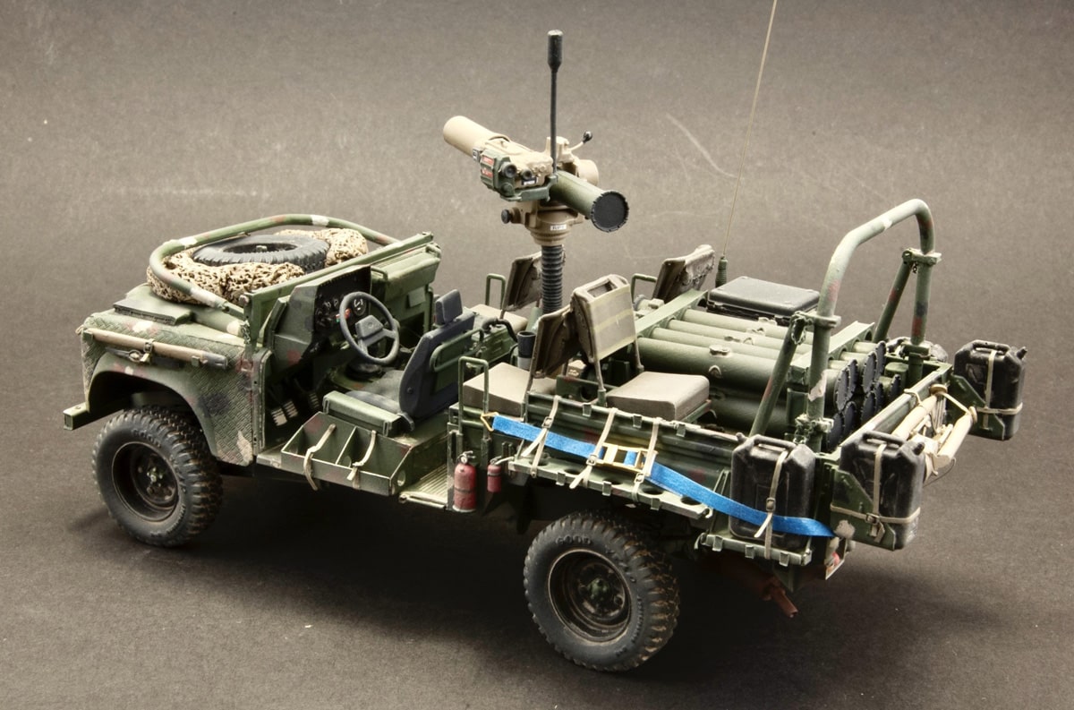 135-IDF-Special-Forces-Land-Rover-Painted-1