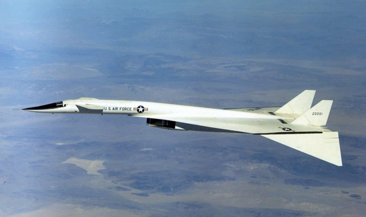 North American XB-70A Valkyrie in flight. (U.S. Air Force photo)