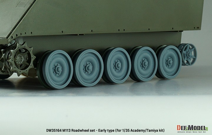 DW35164 - US M113 APC Roadwheel set - Early type for Academy/Tamiya Kit-8