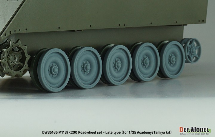 DW35165 - US M113 / ROK K200 Roadwheel set - Late type for Academy/Tamiya Kit-7