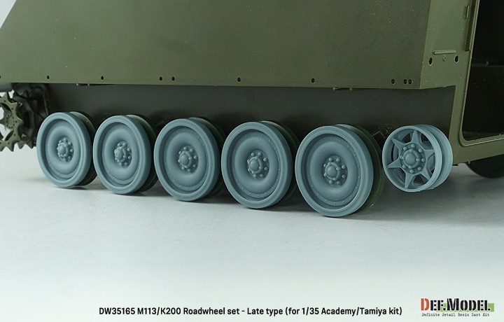 DW35165 - US M113 / ROK K200 Roadwheel set - Late type for Academy/Tamiya Kit-8