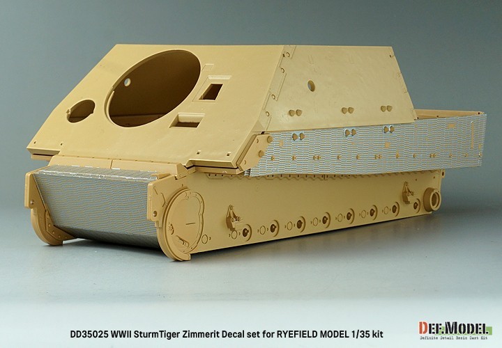 DD35025 WWII German Sturmtiger Zimmerit Coating Decal set for Ryefield Model 1/35-3