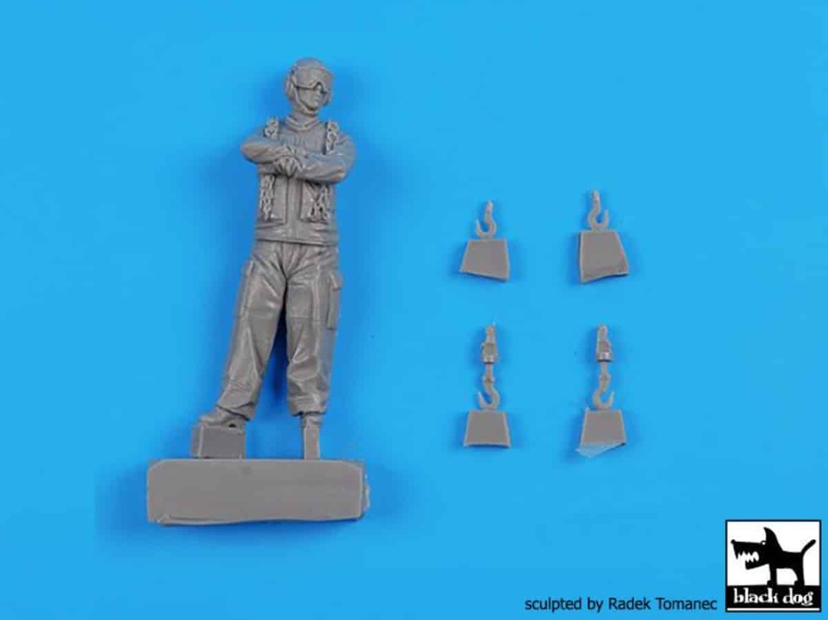 Black Dog Releases New 1/32 US Aircraft Carrier Deck Crew Figures-5