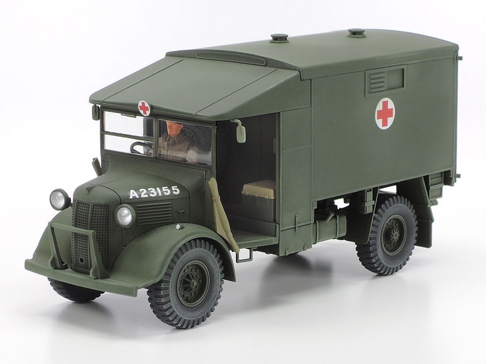 Tamiya British 2-Ton 4x2 Ambulance Test Building-4