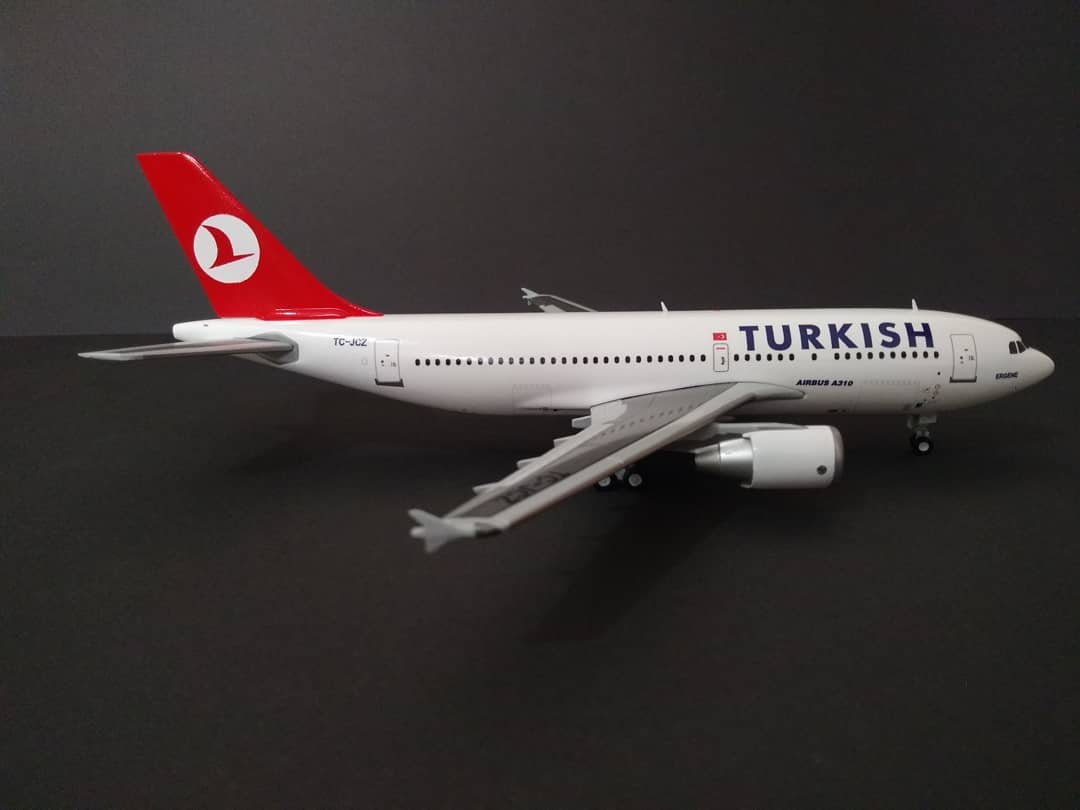 1985 'te , Türk Hava Yolları'nın modern filosuna, dünyanın en büyük hava yolları...