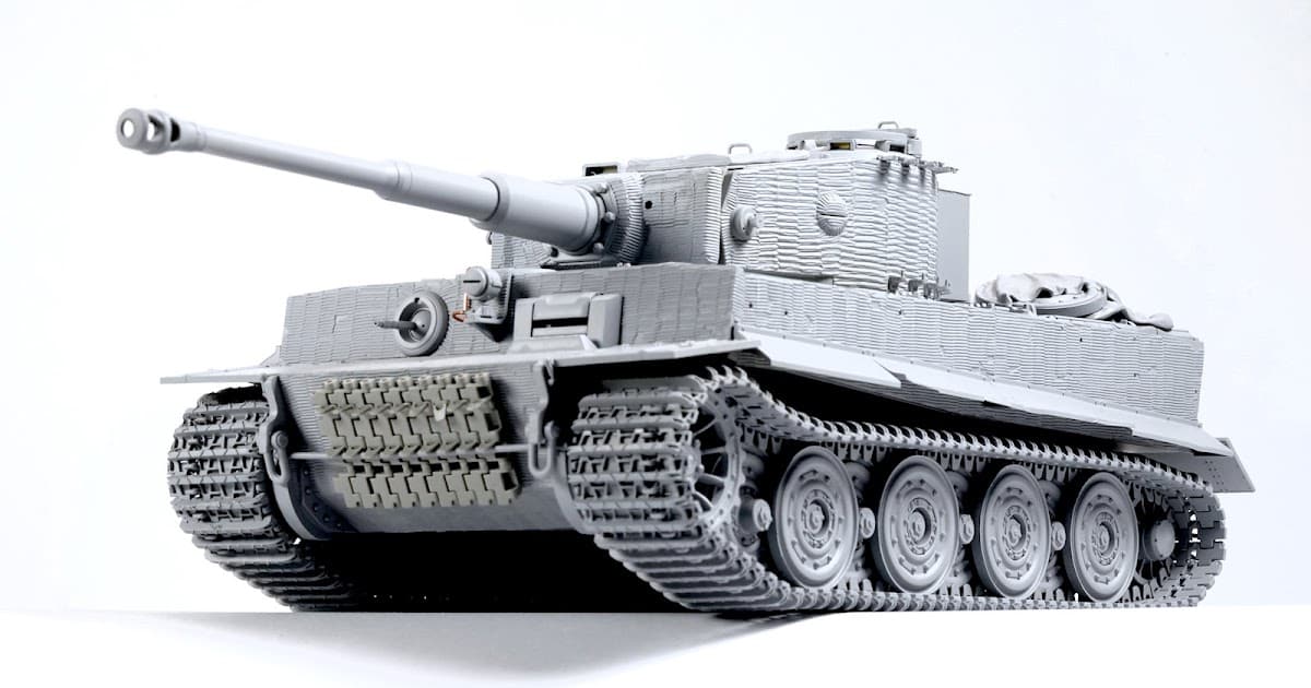 Clayton's build of Takom's 35th scale Tiger I "late" 2 in 1 kit...