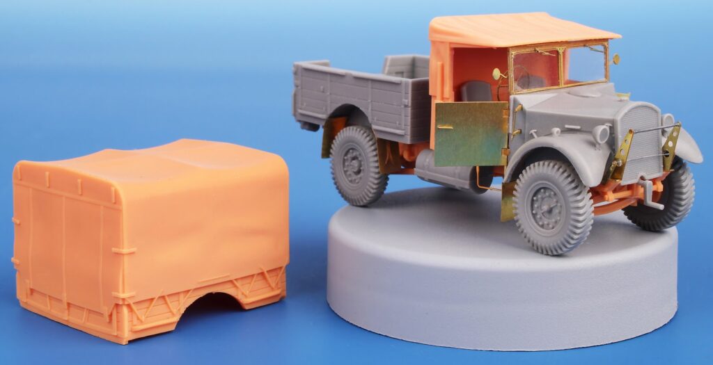 Fordson WOT2D ‘Van Body’ 72nd scale (2)