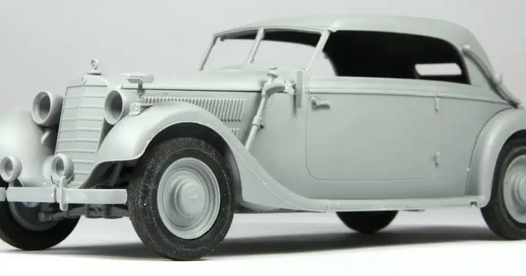 Mercedes Typ 320 (W142) Soft Top from ICM in 1/35th scale