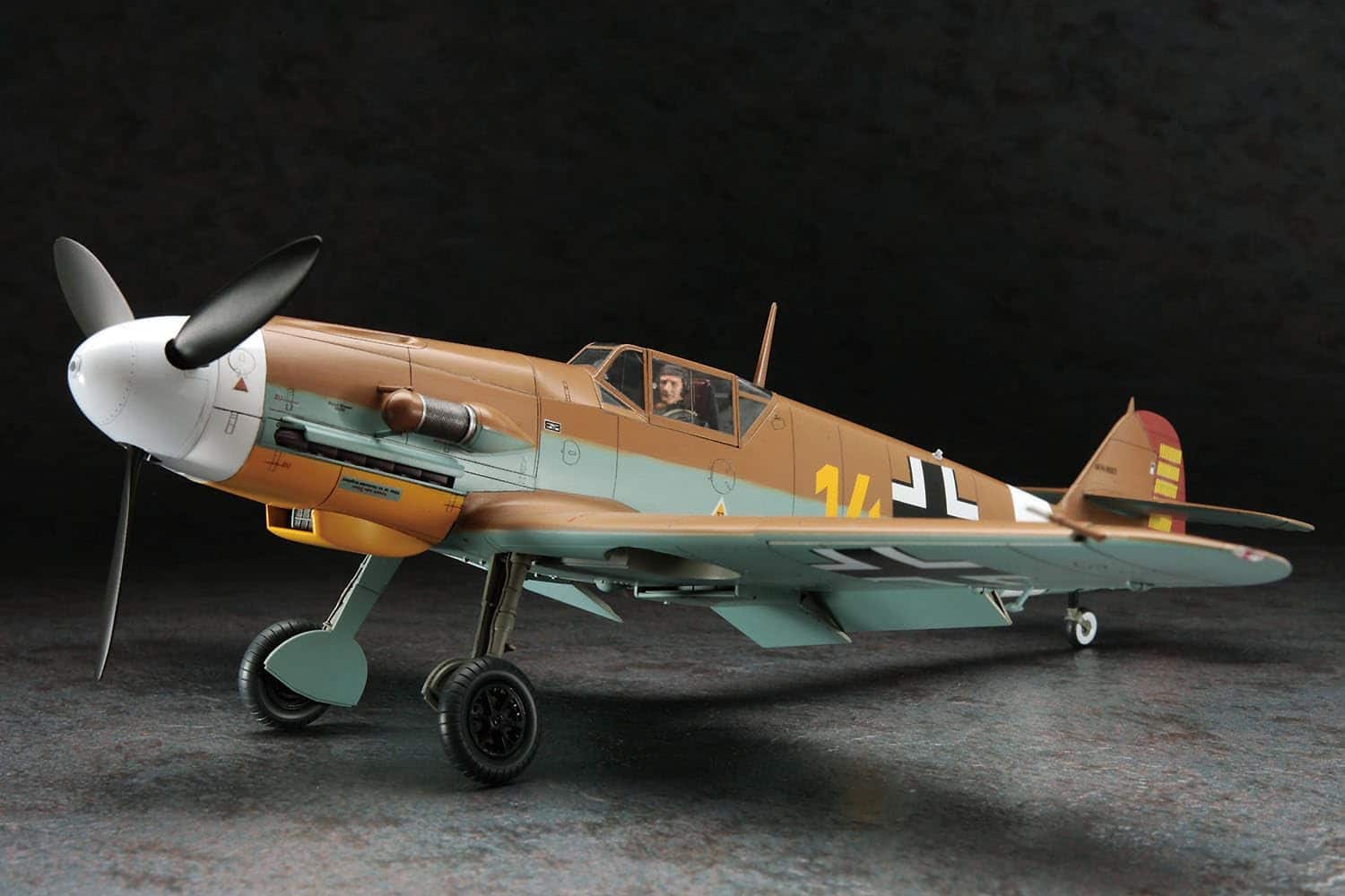 Hasegawa 1:32 Scale Messerschmitt BF109F-4 TROP